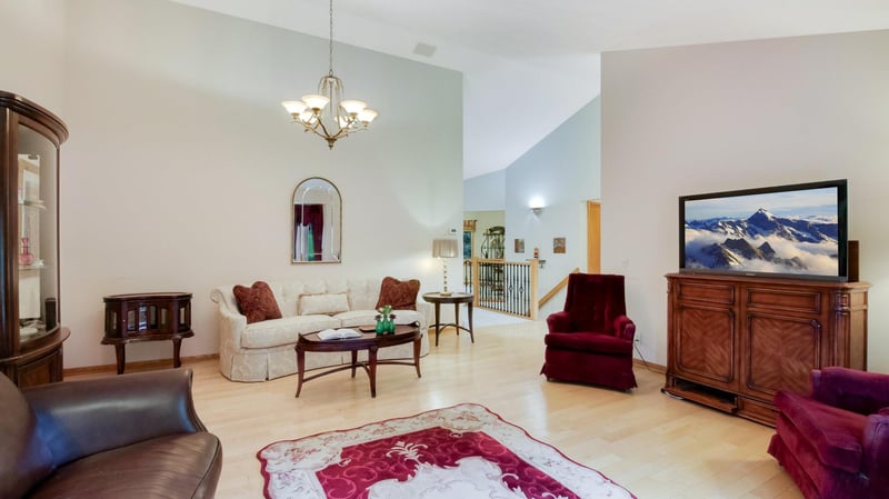1351 Brentwood Ter, Eau Claire, WI 54703