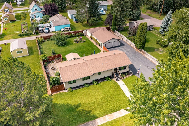 327 102nd Ave W, Duluth, MN 55808