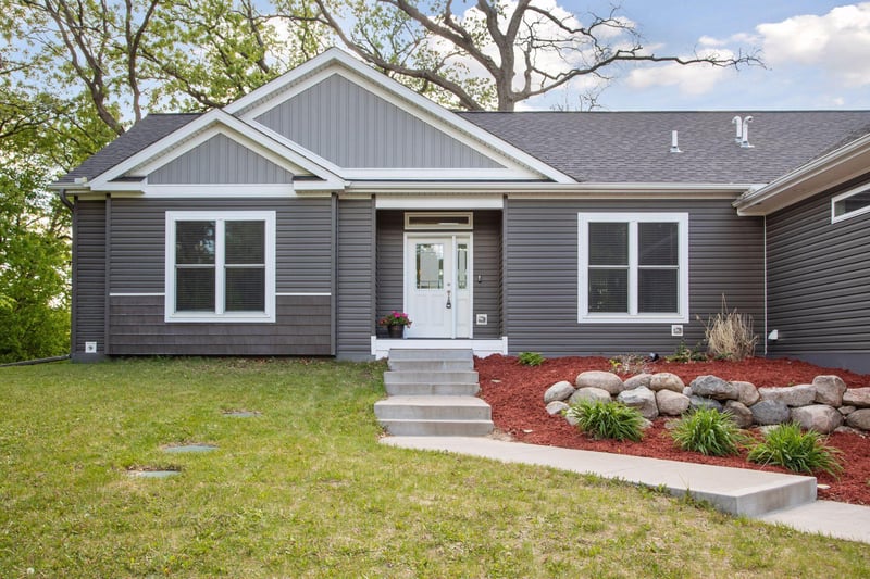 21212 Old Lake George Blvd NW, Oak Grove, MN 55303