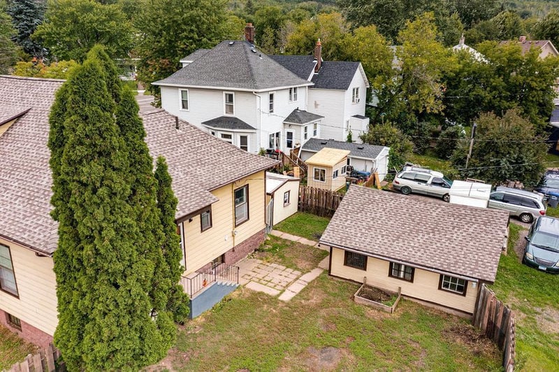 818 N Central Ave, Duluth, MN 55807