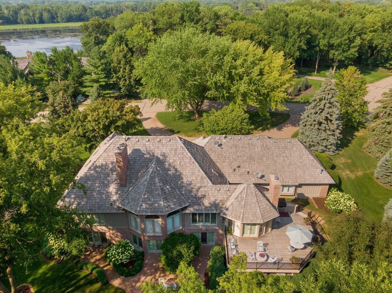 1250 French Creek Dr, Wayzata, MN 55391