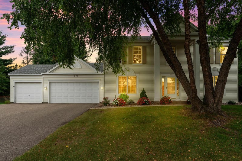 816 Westview Cir, Mendota Heights, MN 55120