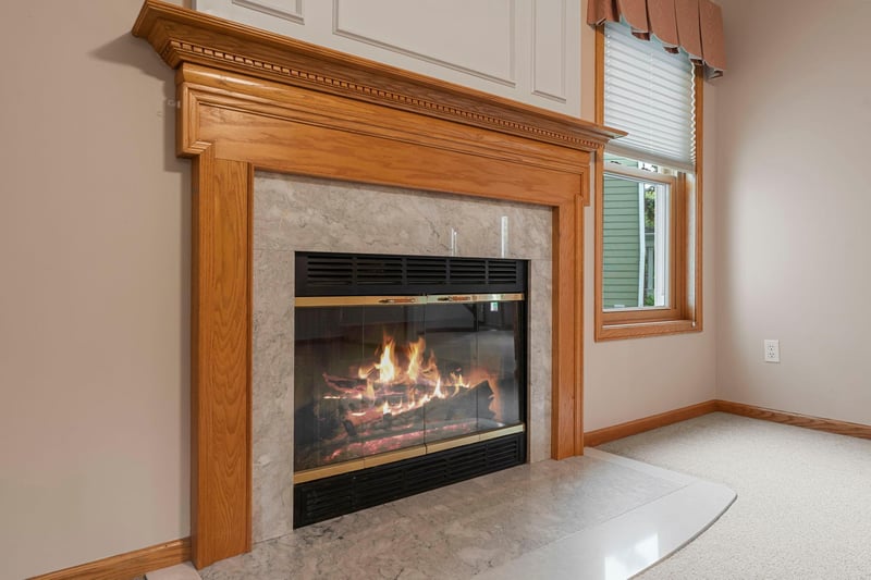 816 Westview Cir, Mendota Heights, MN 55120