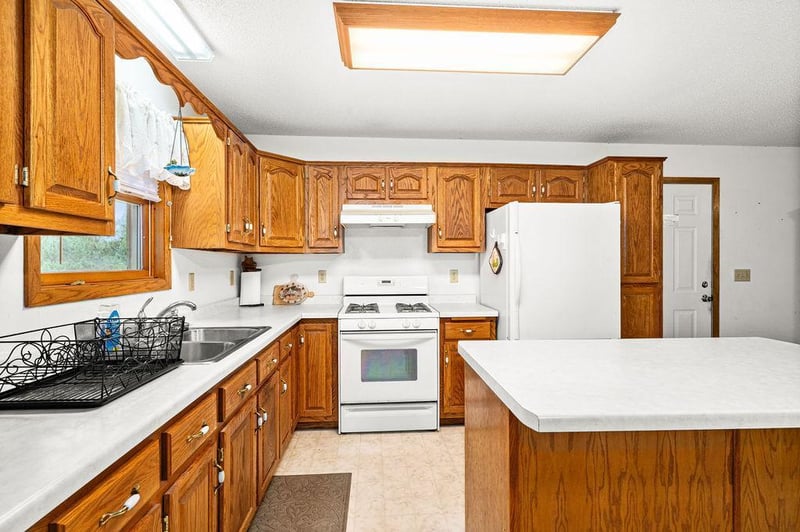 76722 Long Lake Rd, Willow River, MN 55795