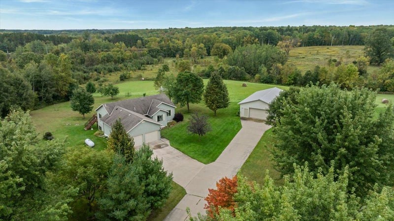 1061 150th Ave, Ogilvie, MN 56358