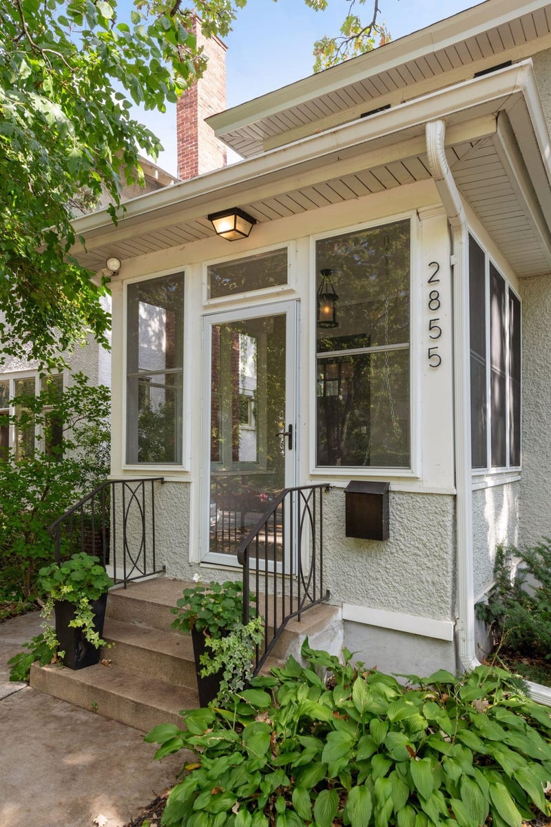 2855 Irving Ave S, Minneapolis, MN 55408