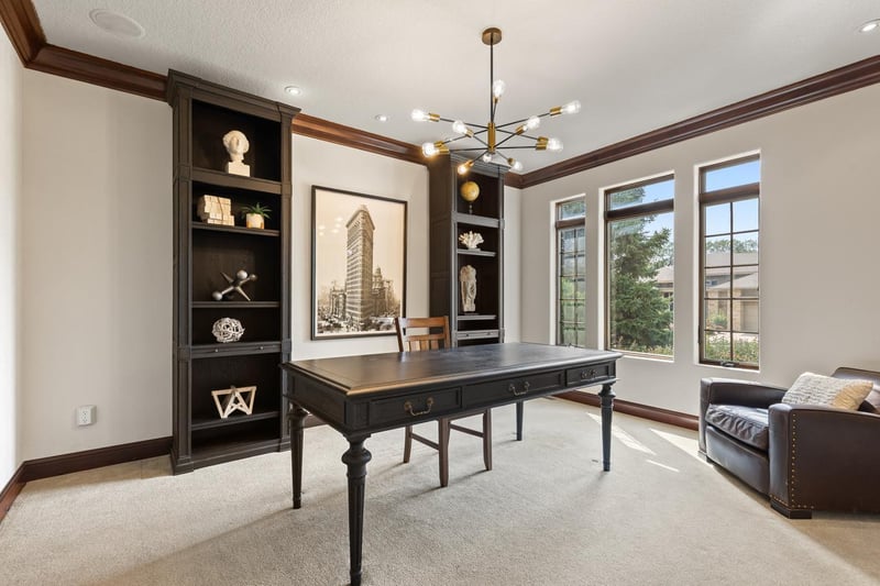 9727 Sky Ln, Eden Prairie, MN 55347