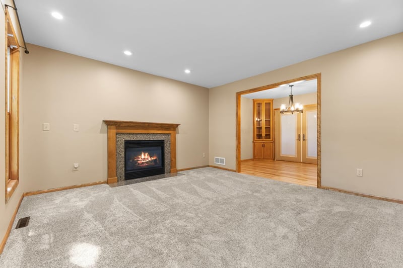 4659 Allendale Dr, White Bear Twp, MN 55127