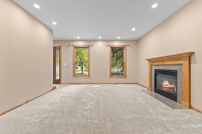 4659 Allendale Dr, White Bear Twp, MN 55127