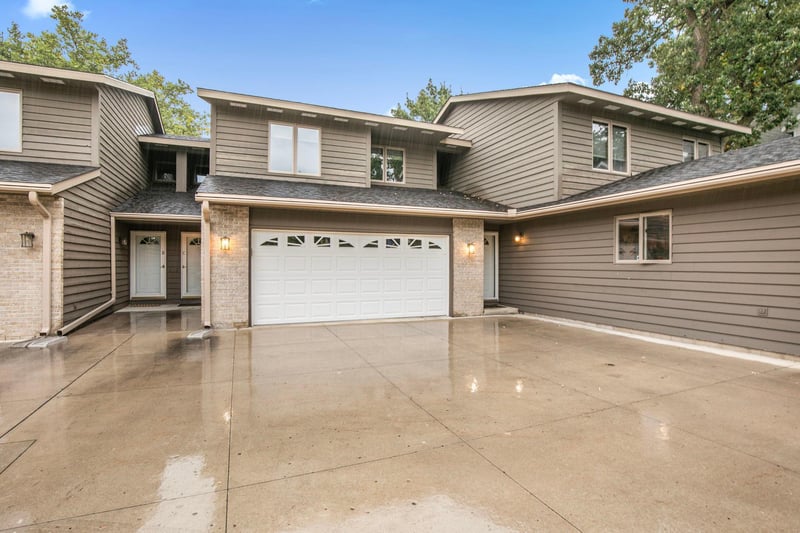 103 Harriet St #C, Spicer, MN 56288