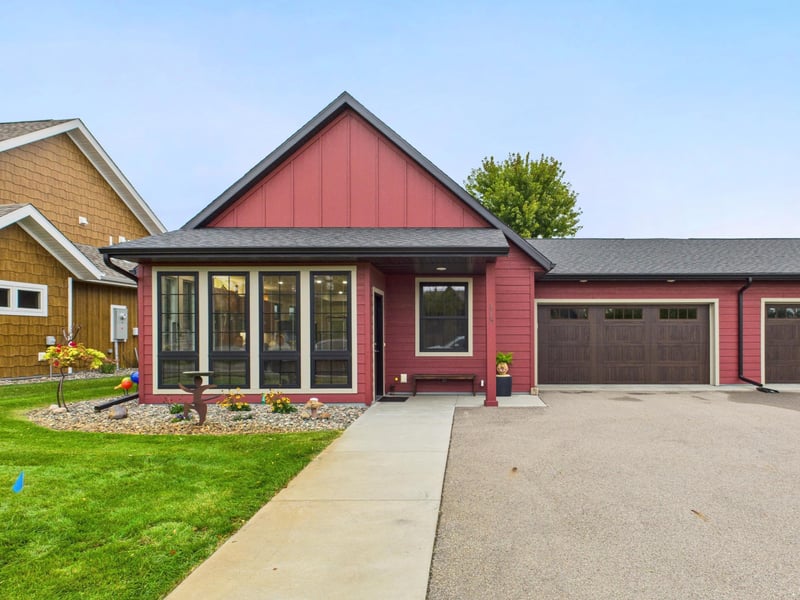 115 Colman Ct, Saint Joseph, MN 56374