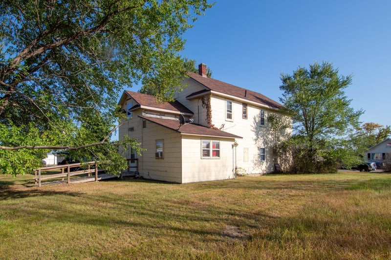 423 1st St NW, Cass Lake, MN 56633