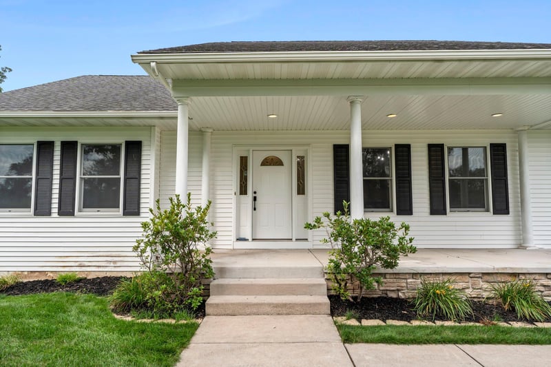 20430 Cottonwood St NW, Oak Grove, MN 55011