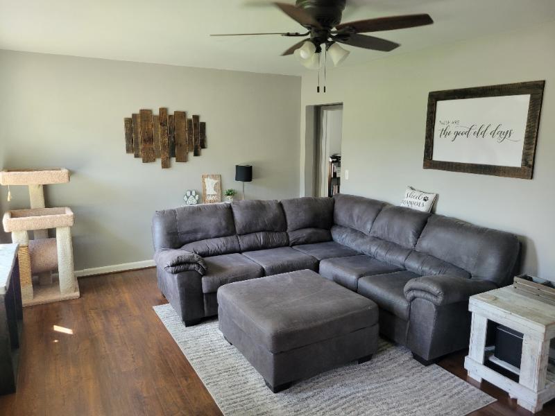 780 1st Ave SW, Wells, MN 56097