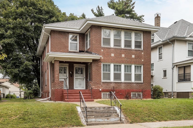 1319 Dayton Ave, Saint Paul, MN 55104