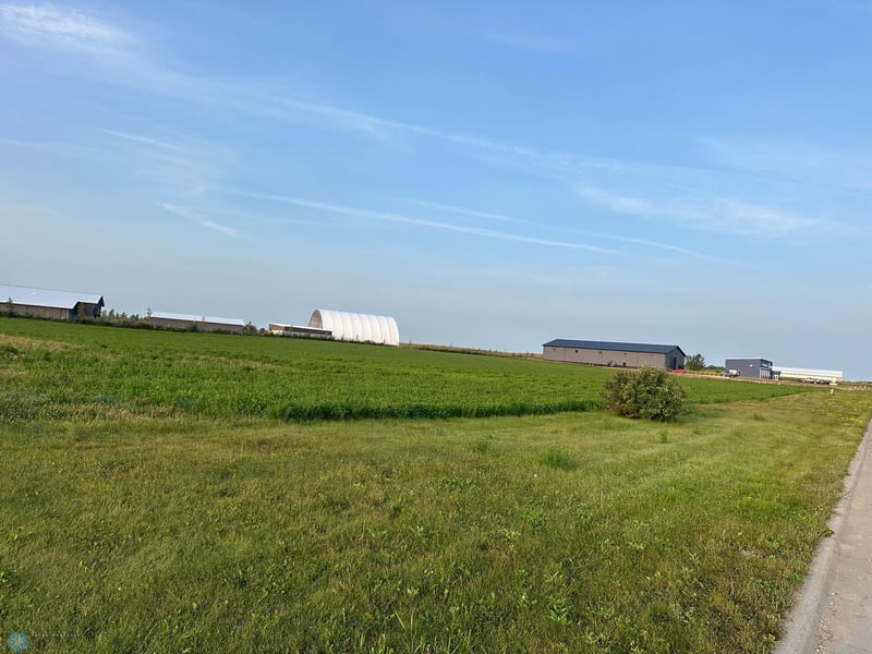 1319 Jetvig Blvd, Hawley, MN 56549
