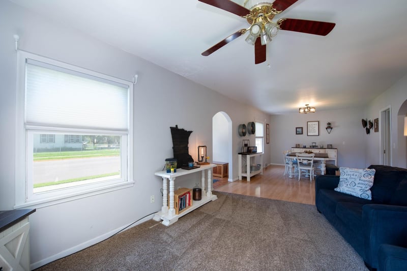 202 Silver St E, Mapleton, MN 56065