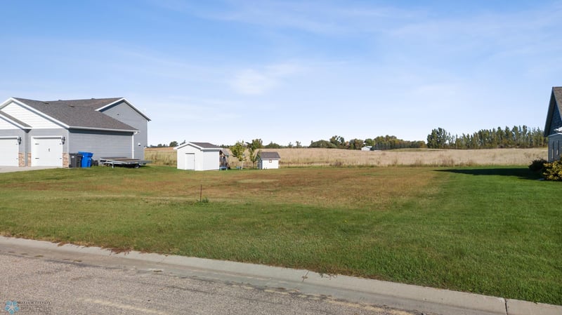 2326 Nature Ln, Hawley, MN 56549