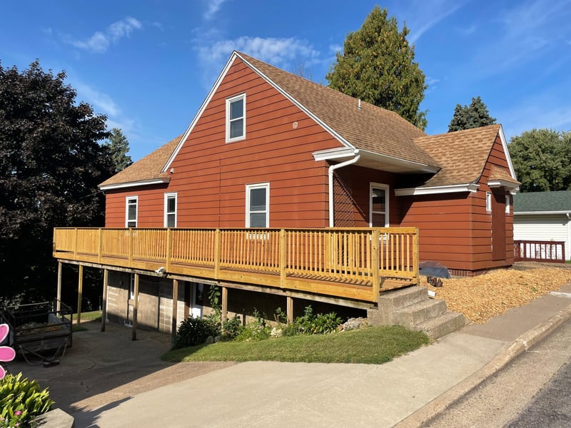 1004 S 2nd St, Alma, WI 54610