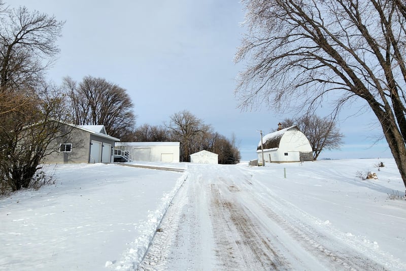 33796 County Road 11, Olivia, MN 56277