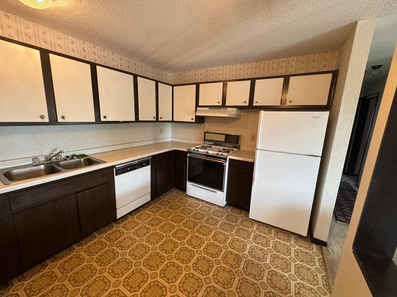 4207 Lakeside Ave N #340, Brooklyn Center, MN 55429