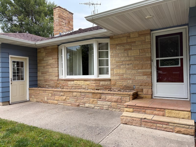 406 8th St, Hawley, MN 56549