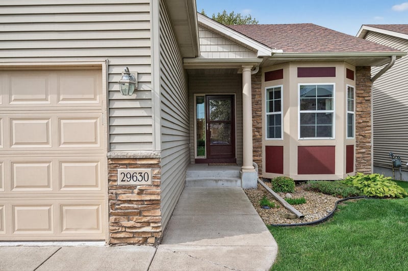 29630 Gateway Ave, Chisago City, MN 55013