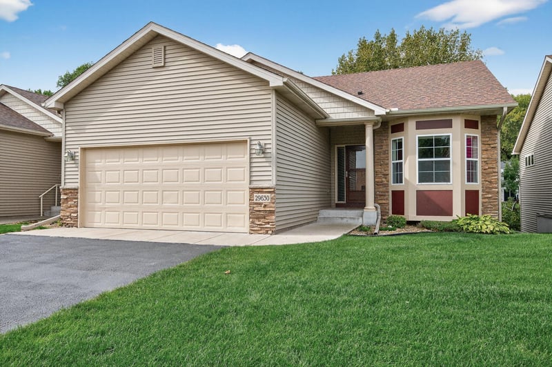 29630 Gateway Ave, Chisago City, MN 55013