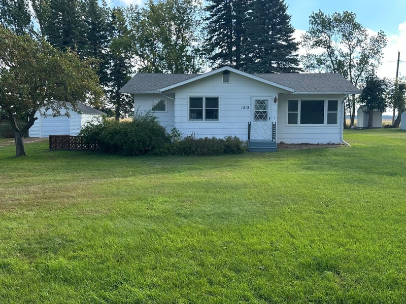 1512 3rd St, Waubun, MN 56589