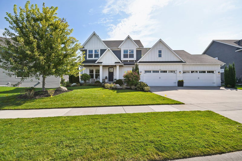 7548 Walnut Grove Ln N, Maple Grove, MN 55311
