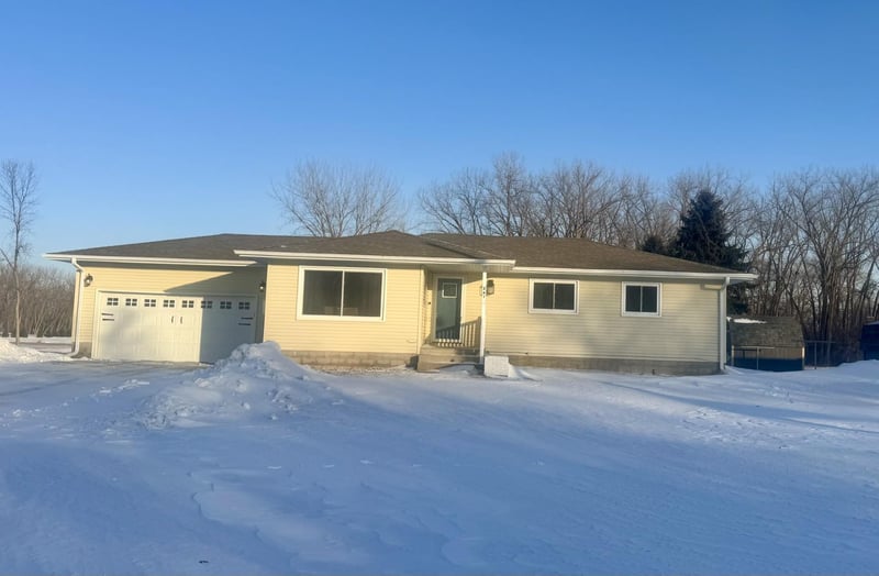 261 15th Ln NE, Benson, MN 56215