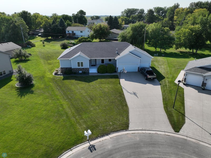 1101 Southcreek Ave, Glyndon, MN 56547