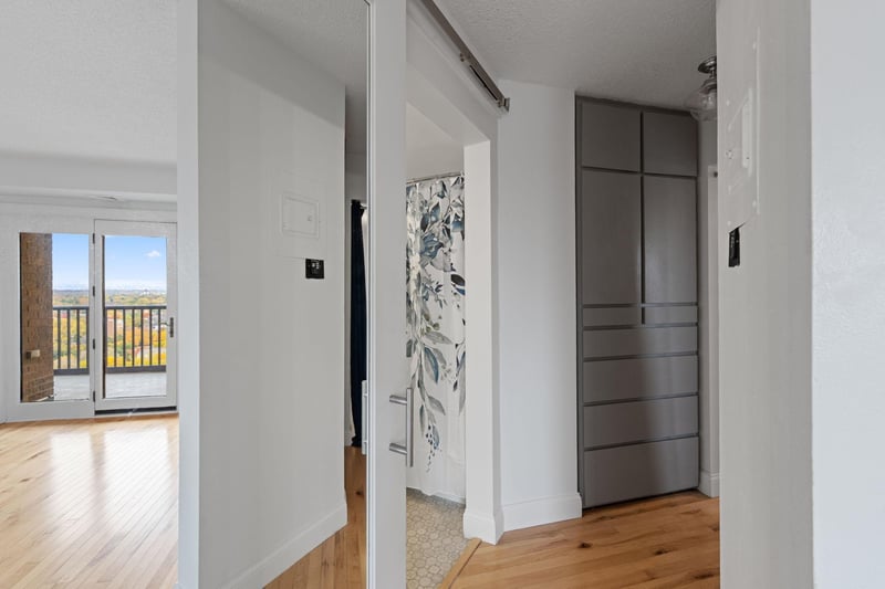 20 2nd St NE #P1802, Minneapolis, MN 55413
