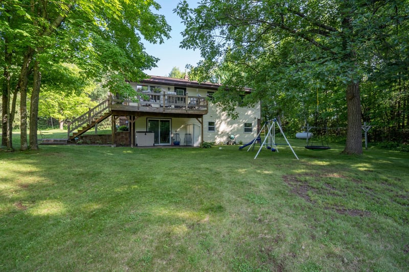2814 Roberg Rd, Duluth, MN 55804