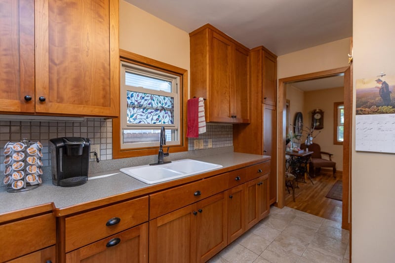 694 6th Ave, Newport, MN 55055