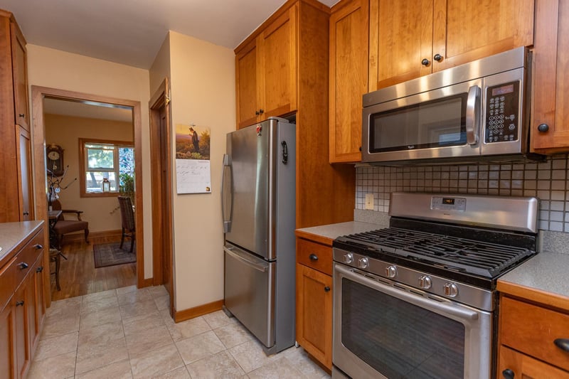 694 6th Ave, Newport, MN 55055