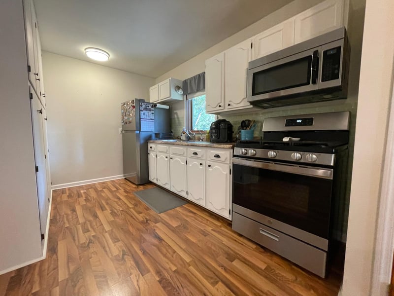304 1st St NW, Grand Meadow, MN 55936