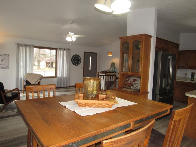 302 Mill Ave, Fulda, MN 56131