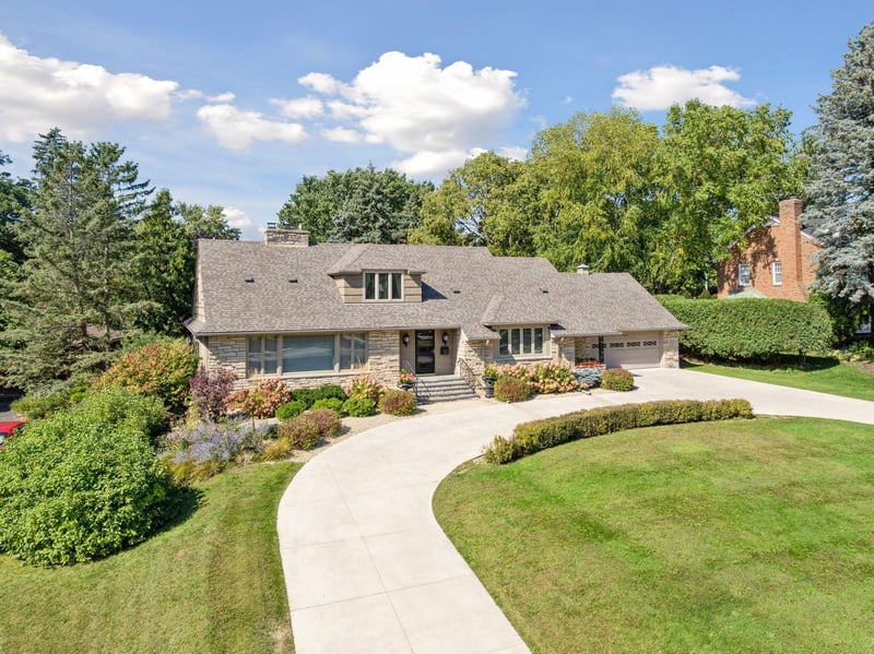 1619 Edgcumbe Rd, Saint Paul, MN 55116