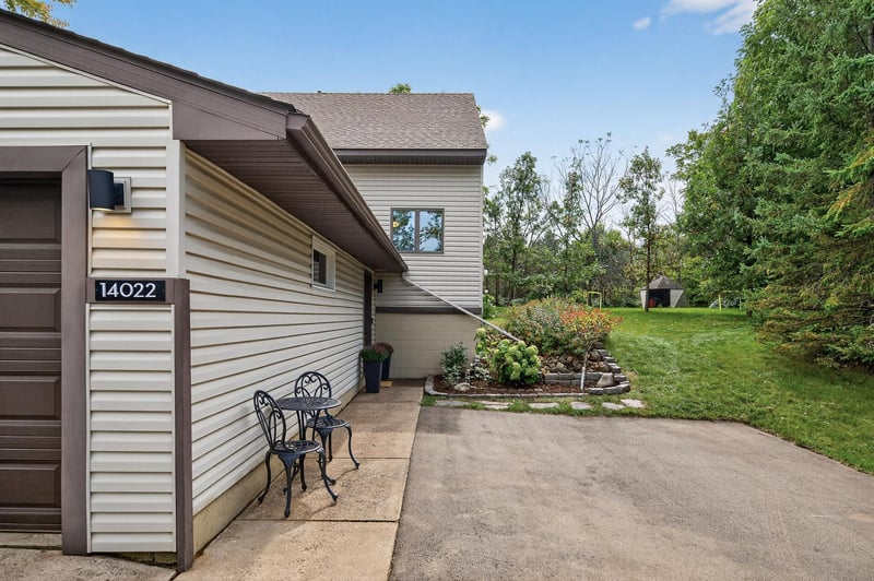 14022 E Oakgreen Cir S, Afton, MN 55001
