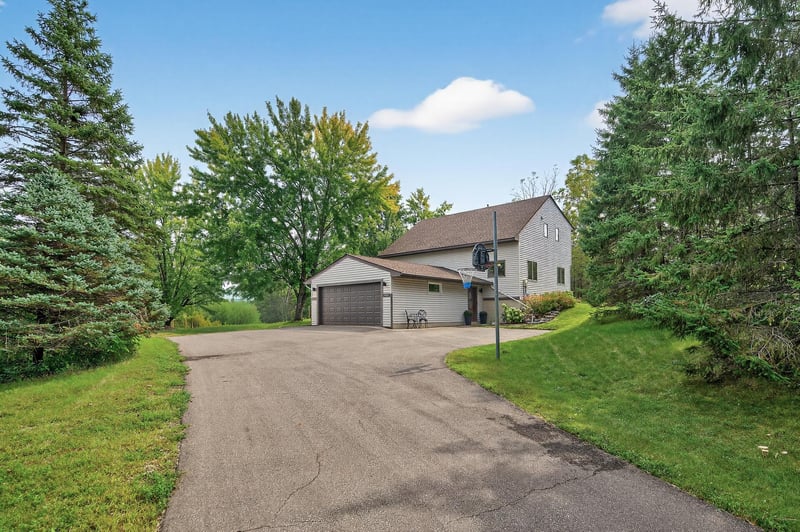 14022 E Oakgreen Cir S, Afton, MN 55001