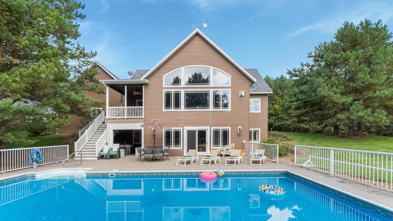 3191 Crestwood Dr NE, Alexandria, MN 56308