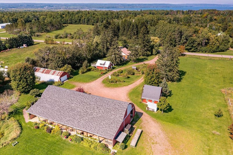 60445 W Summit Rd, Ashland, WI 54806