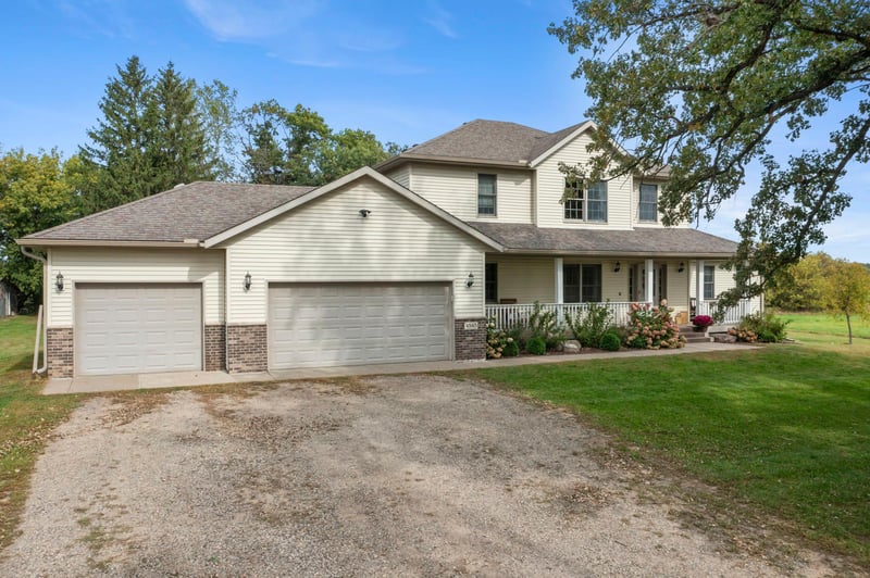 4545 349th Ave NE, Cambridge, MN 55008