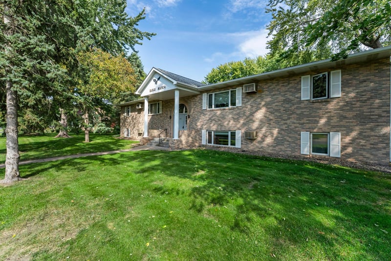 222 Birch St N, Cambridge, MN 55008