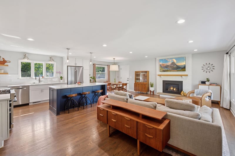 6117 Ryan Ave, Edina, MN 55424