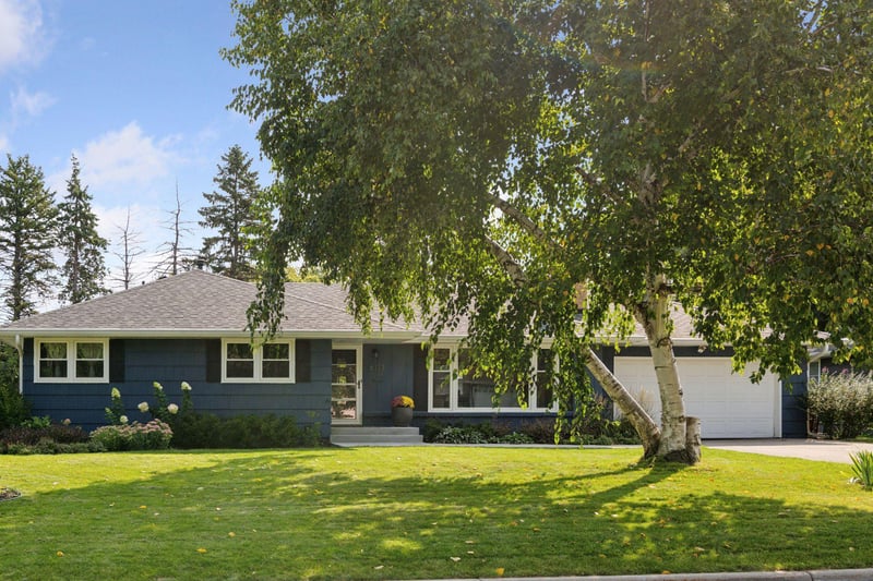 6117 Ryan Ave, Edina, MN 55424