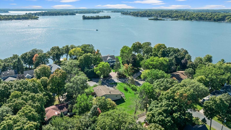2800xx Casco Point Rd, Orono, MN 55391