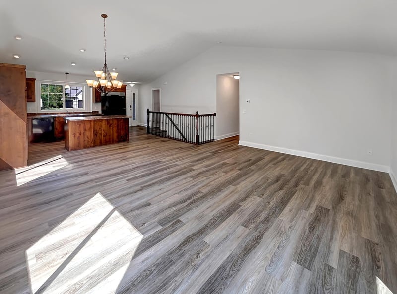 573 Kayla Ln, Hanover, MN 55341