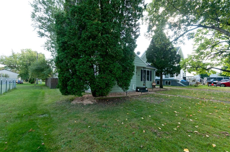 402 Wisconsin Ave, Cameron, WI 54822